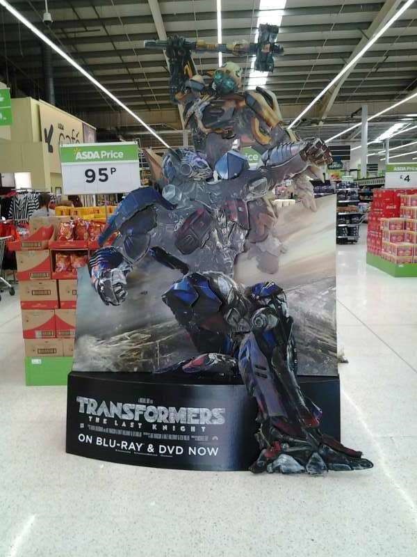 ‘Transformers: The Last Knight’ Character Standee set-up